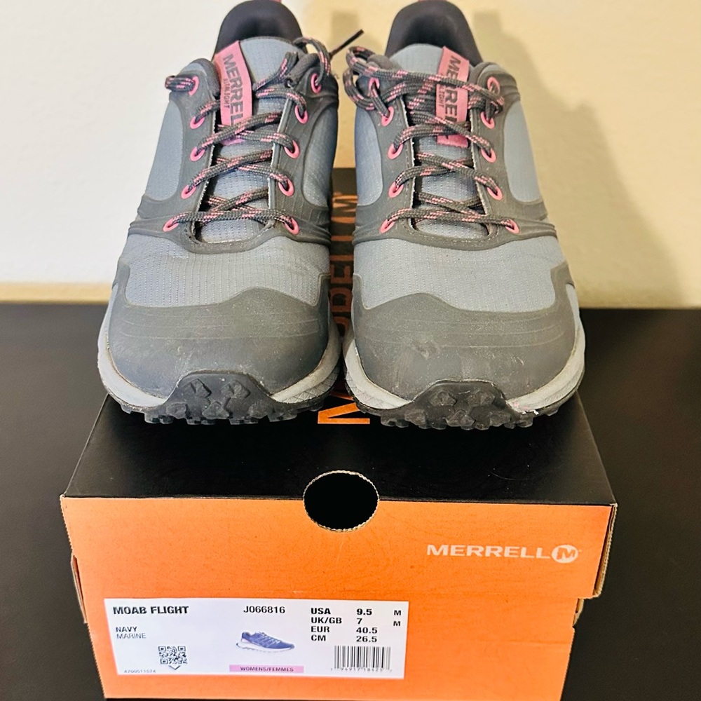 Merrell Women’s Waterproof Hiking Shoes – Navy/Marine (Size 9.5)